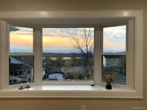 96 Orange St, Marlboro, NY, 12542-6147 | Card Image