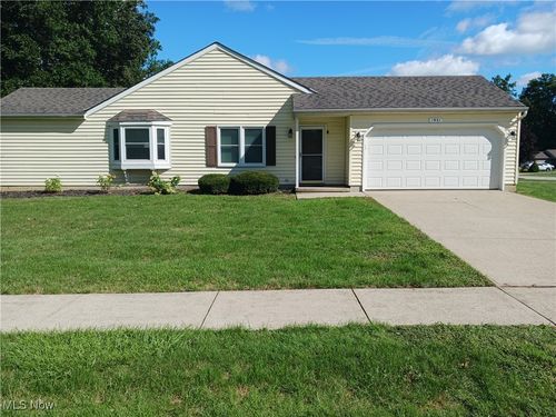 1951 Sandalwood Dr, Avon, OH, 44011-1569 | Card Image