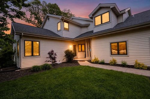 942 S Park Avenue, Fond Du Lac, WI, 54935 | Card Image