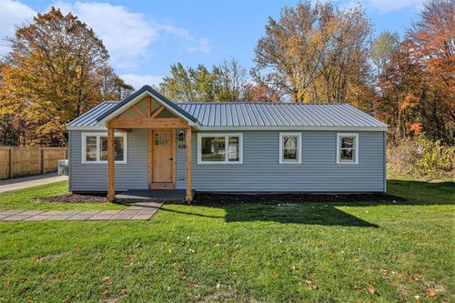 4380 Fikes Rd, Benton Harbor, MI, 49022-9521 | Card Image