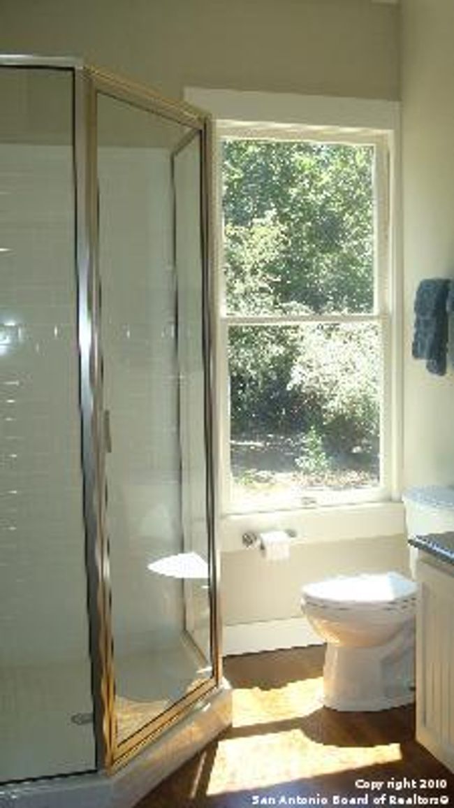 119 Idlewilde Blvd, House other with 2 bedrooms, 3 bathrooms and null parking in Comfort TX | Image 12