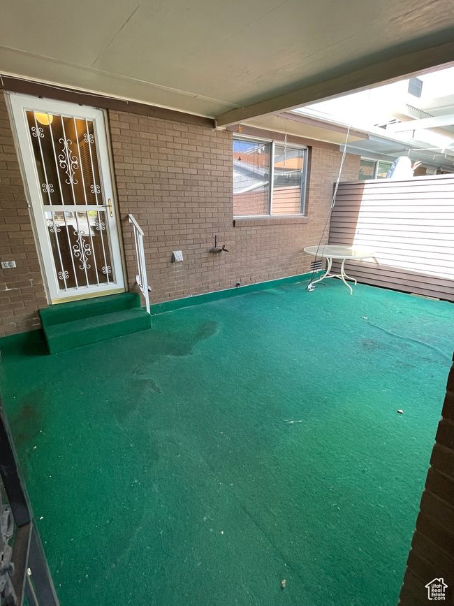 884 E 5575 S, Condo with 2 bedrooms, 1 bathrooms and 2 parking in South Ogden UT | Image 17
