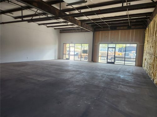 121-122-2585 Miracle Mile, Bullhead City, AZ, 86442-7562 | Card Image
