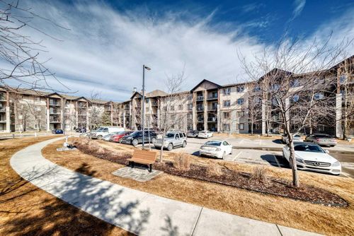 2408-8 Bridlecrest Dr Sw, Calgary, AB, T2Y0H7 | Card Image