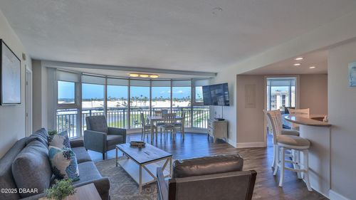 5sw-2625 S Atlantic Ave, DAYTONA BEACH, FL, 32118-5676 | Card Image