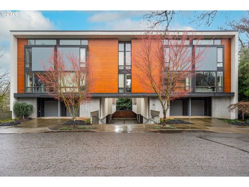 245 Sw Meade St, Portland, OR, 97201-4783 | Card Image