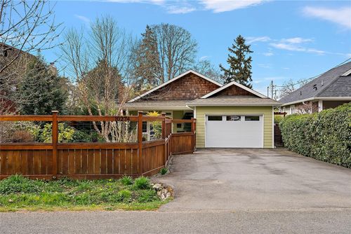 10274 Tsaykum Rd, North Saanich, BC, V8L5T8 | Card Image