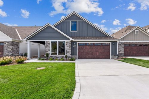 201 S Heritage Way, Andover, KS, 67002-9128 | Card Image