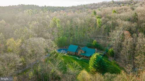 9 Irish Rd, NEW BLOOMFIELD, PA, 17068-9000 | Card Image