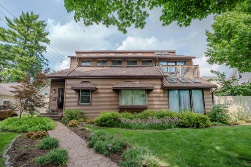 405 E Chicago St, Valparaiso, IN, 46383 | Card Image
