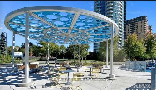 15 Holmes Ave, North York, ON, M2N0L4 | Card Image