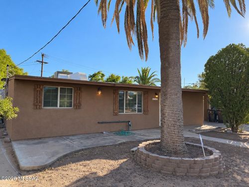 1701 W Root Ln, Tucson, AZ, 85705-2321 | Card Image