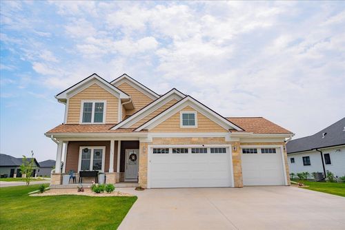 204 Chickadee Ln, SAUK CITY, WI, 53583-1715 | Card Image