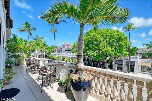 203-780 5th Ave S, Naples, FL, 34102-6632 | Card Image
