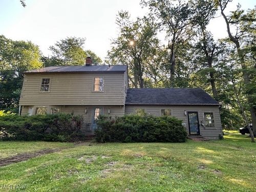 175 Curtis Dr, Avon Lake, OH, 44012-1362 | Card Image