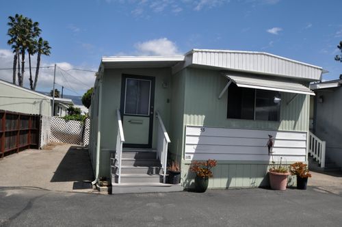 spc-53-520 Pine Ave, Goleta, CA, 93117-3732 | Card Image