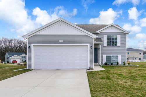 10381 Schrier Ln, Portage, MI, 49024-6739 | Card Image