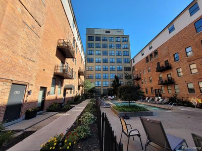 14 - 6533 E Jefferson Avenue, Condo with 1 bedrooms, 1 bathrooms and null parking in Detroit MI | Image 2