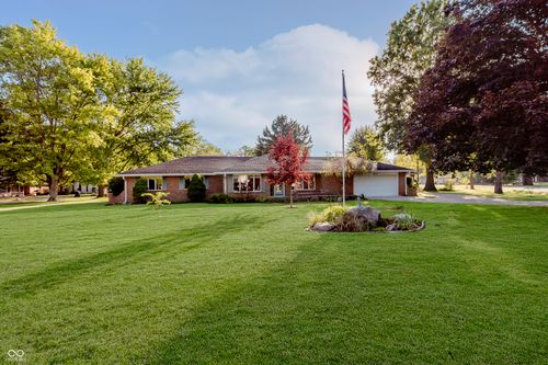 2504 Nw Raintree Dr, New Castle, IN, 47362 | Card Image