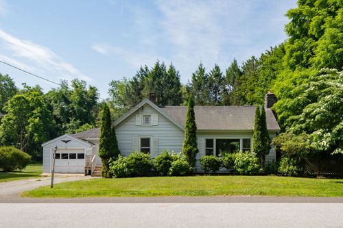 33 Walton St, Lakeville, CT, 06039-1221 | Card Image