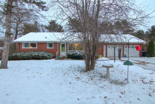 1823 W Vine St, Eau Claire, WI, 54703-4869 | Card Image