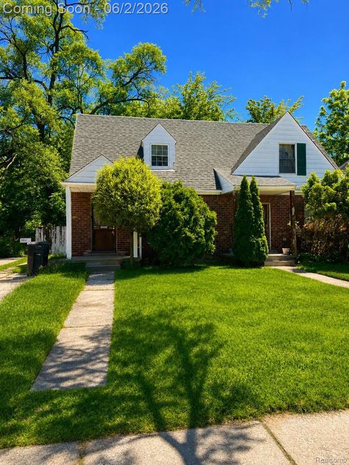 12664 Kelly Rd, Detroit, MI, 48224-1502 | Card Image
