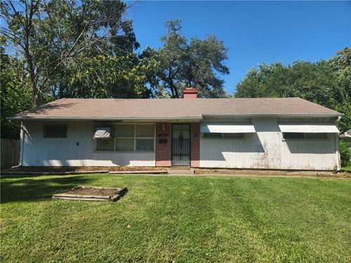 6904 E 113th St, Kansas City, MO, 64134-3317 | Card Image