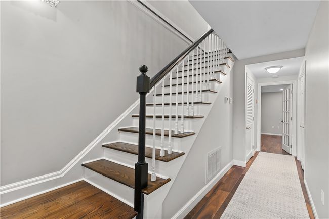 APT-5 - 400 Meshanticut Valley Pkwy, Condo with 2 bedrooms, 3 bathrooms and 2 parking in Cranston RI | Image 24