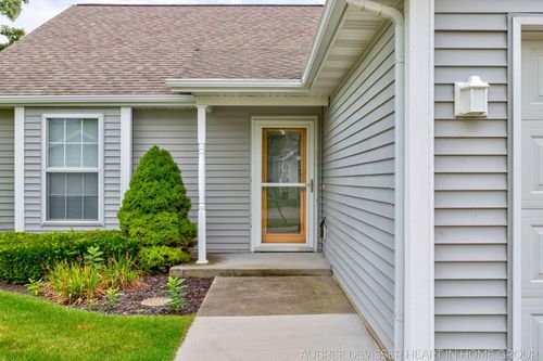 11823 Willow Wood North N, Holland Charter Township, MI, 49424 | Card Image