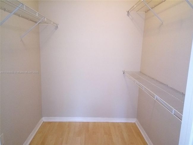 APT-206 - 6410 Emerald Dunes Dr, Condo with 1 bedrooms, 1 bathrooms and null parking in West Palm Beach FL | Image 18