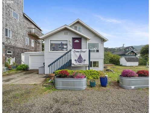 460 Highway 101 S, Rockaway Beach, OR, 97136-9847 | Card Image