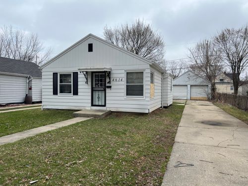 4614 N 44th St, Milwaukee, WI, 53218-5201 | Card Image