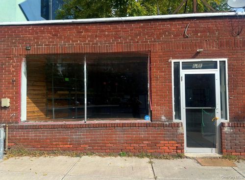 648 Broadway, Newburgh, NY, 12550-5165 | Card Image