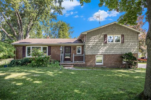 4842 Fleetwood Ln, Jackson, MI, 49201-8940 | Card Image