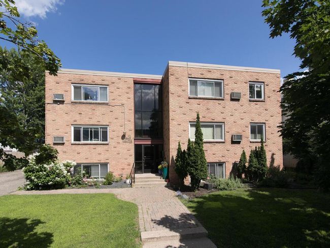 The garden level unit is to the right of the front door | Image 8