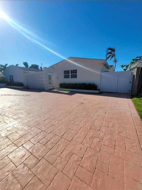 12305 Sw 42nd St, Miami, FL, 33175-3057 | Card Image