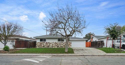 545 Highmoor Ave, Stockton, CA, 95210-1868 | Card Image