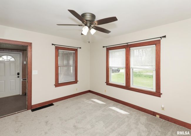 110 18 Th Ave, House other with 3 bedrooms, 1 bathrooms and null parking in Moline IL | Image 8