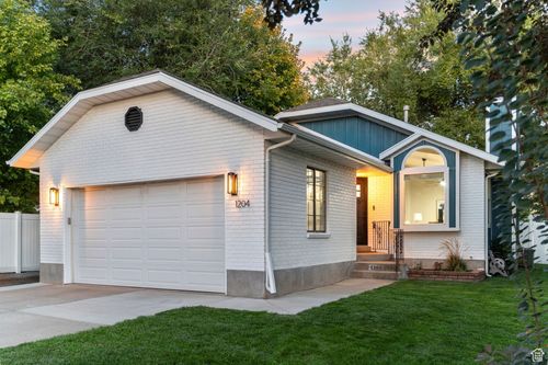 1204 1100, Farmington, UT, 84025-2734 | Card Image