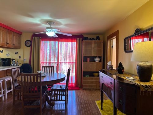 203 Monroe Street, Hanover, IL, 61041 | Card Image