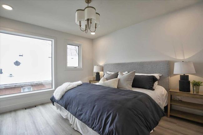 2222 5 St Sw, Townhouse with 3 bedrooms, 2 bathrooms and 2 parking in Calgary AB | Image 26