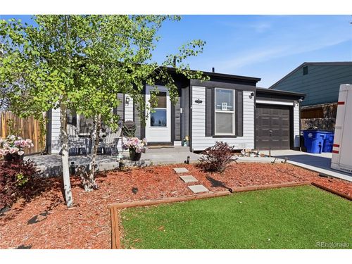 1651 Killarney St, Aurora, CO, 80011-5426 | Card Image