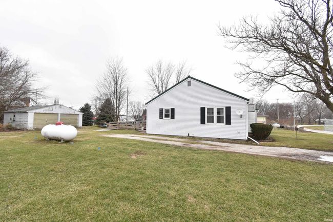 309 S Adeway, House other with 2 bedrooms, 1 bathrooms and null parking in Fowler IN | Image 4