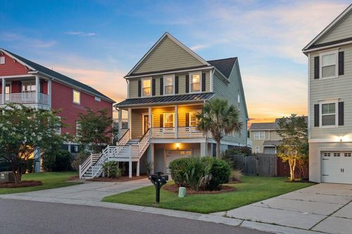 492 Sanders Farm Ln, Wando, SC, 29492-7710 | Card Image