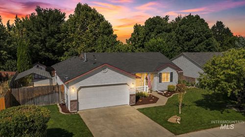 631 N Moonglow Ave, Kuna, ID, 83634-2198 | Card Image