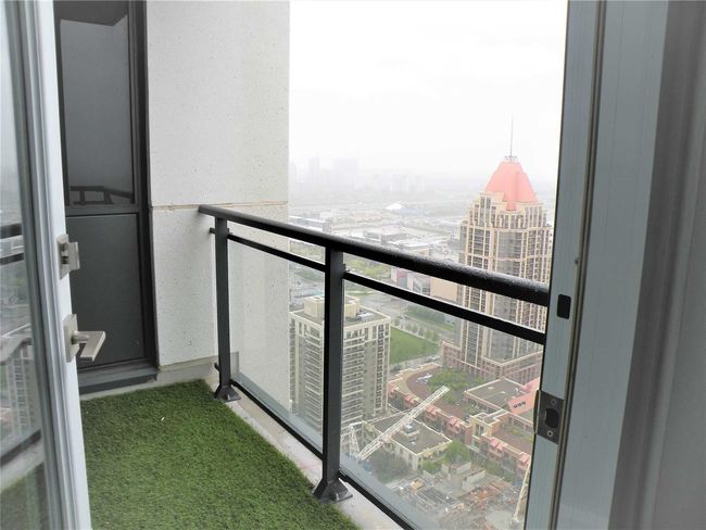 3608 - 510 Curran Pl, Condo with 1 bedrooms, 1 bathrooms and 2 parking in Mississauga ON | Image 7
