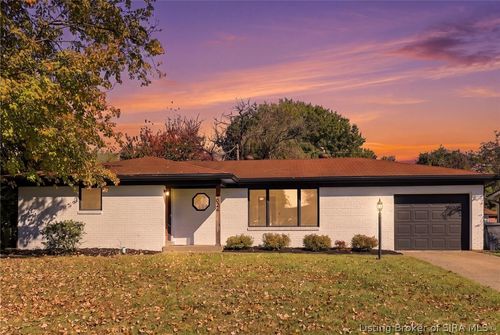 1024 Longfield Dr, Clarksville, IN, 47129-1954 | Card Image