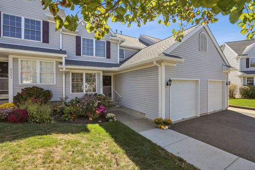 2304-2304 Pinnacle Way, Danbury, CT, 06811-2673 | Card Image