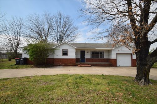 2544 Butterfield Coach Rd, Springdale, AR, 72764-8741 | Card Image