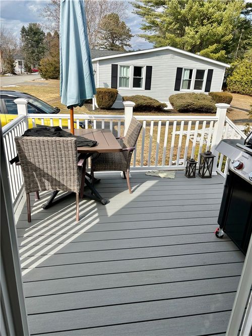 16 Valiant Dr, Coventry, RI, 02816-6422 | Card Image